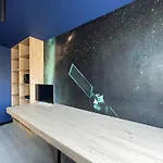 Galaxy Space, Centre And Beach, Fiesta דירה *